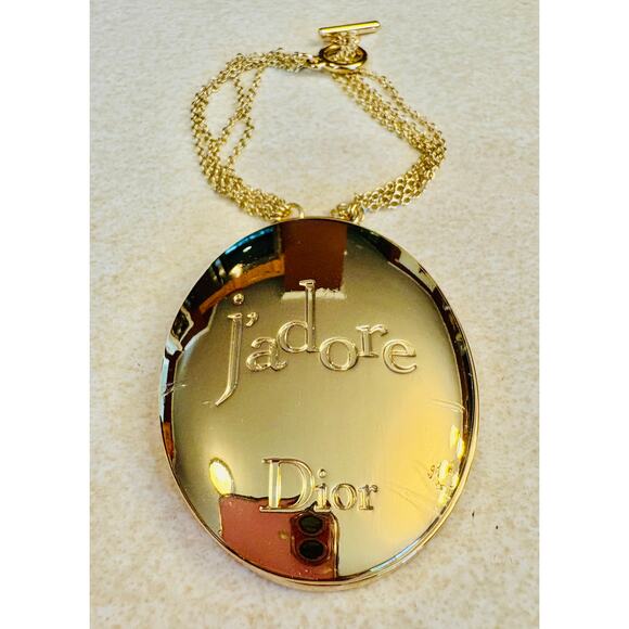 COMPACT MIRROR: j’adore DIOR Golden Tone w/Matching 3 Link Chain Wristlet, NWOT - Picture 12 of 16
